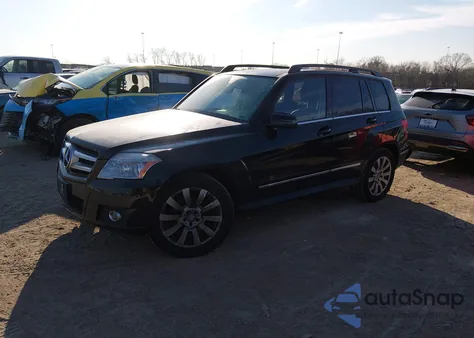 2010 Mercedes-Benz Glk 350 4Matic z USA, uszkodzony, nr VIN WDCGG8HB2AF458307